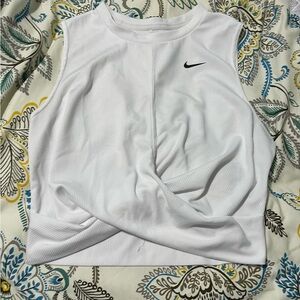 Nike Dri fit crop tank medium